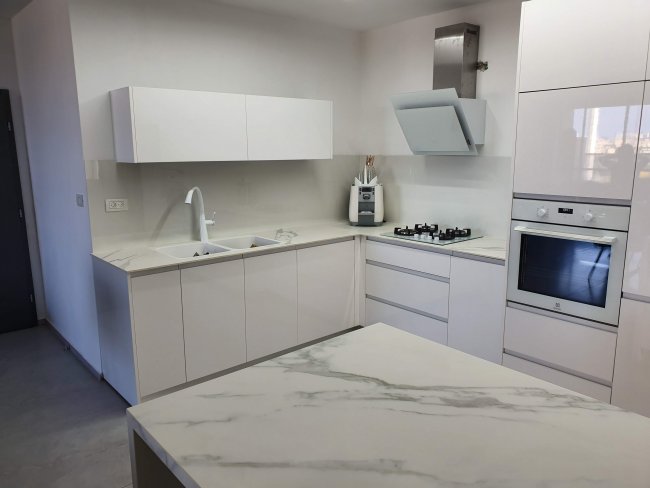 גרניט פורצלן למטבח