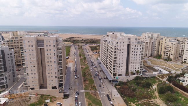 חיפוי אבן בגוון בז'